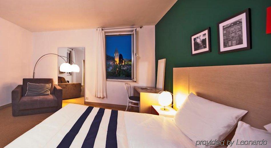 Hotel Sipan Шипанска-Лука Экстерьер фото